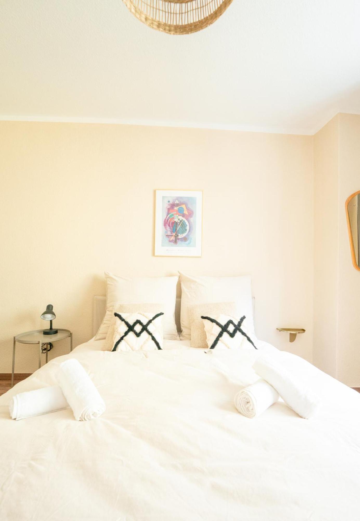 -Super Zentrales Zimmer- Direkt An Der Lutter! Билефельд Экстерьер фото
