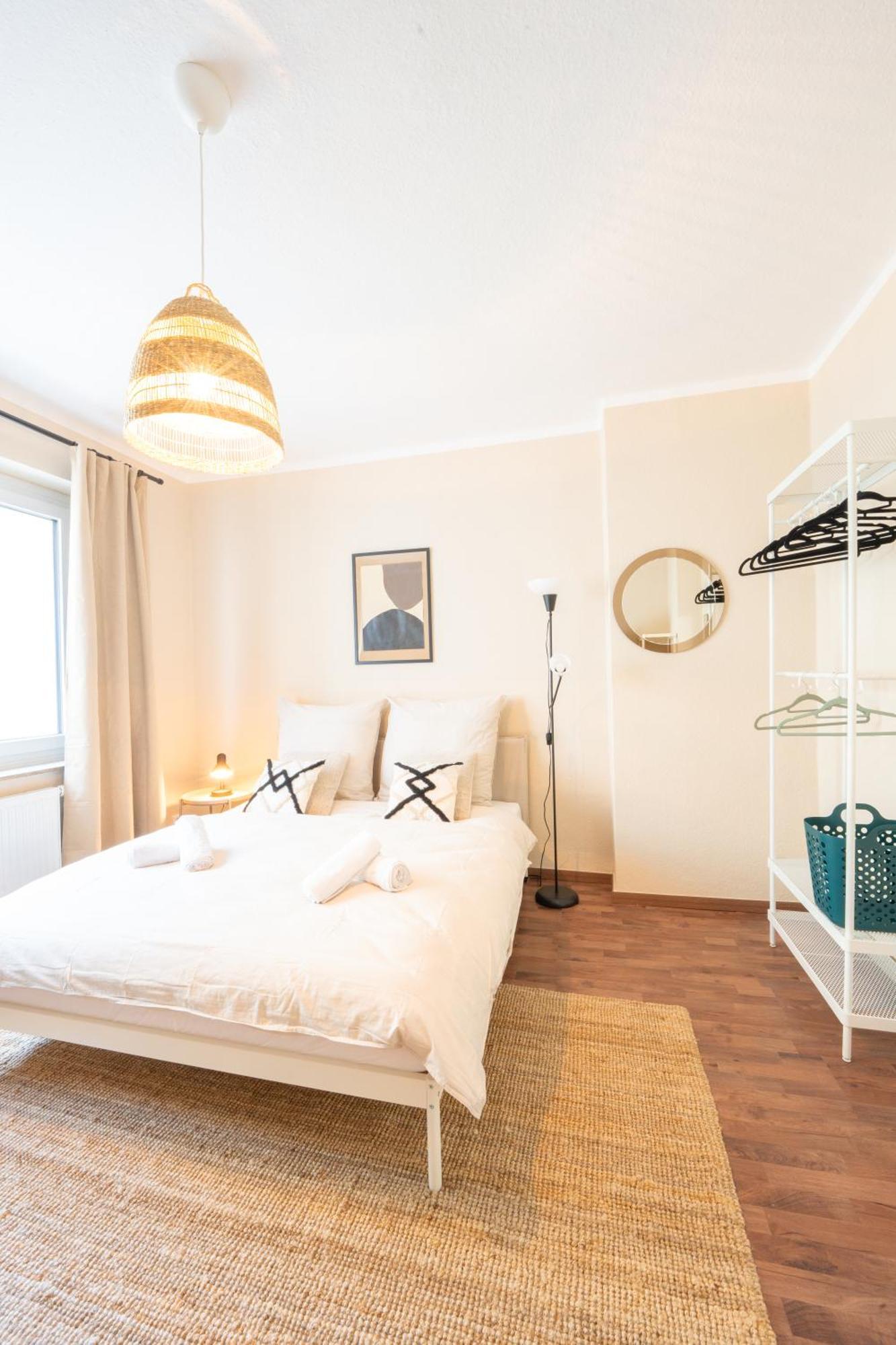 -Super Zentrales Zimmer- Direkt An Der Lutter! Билефельд Экстерьер фото